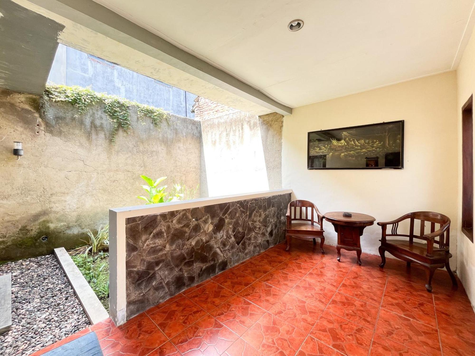 Urbanview Hotel Kumala Banyuwangi By Reddoorz Exterior photo