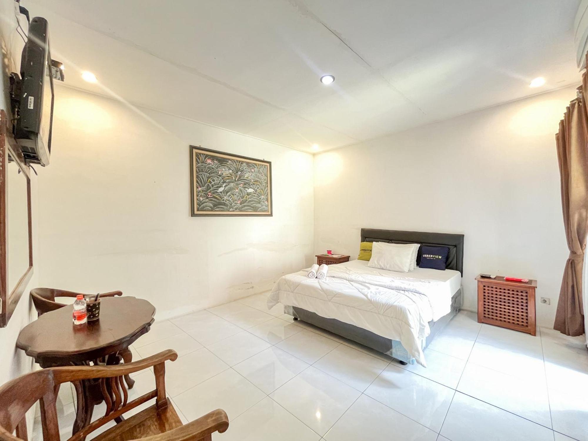 Urbanview Hotel Kumala Banyuwangi By Reddoorz Exterior photo